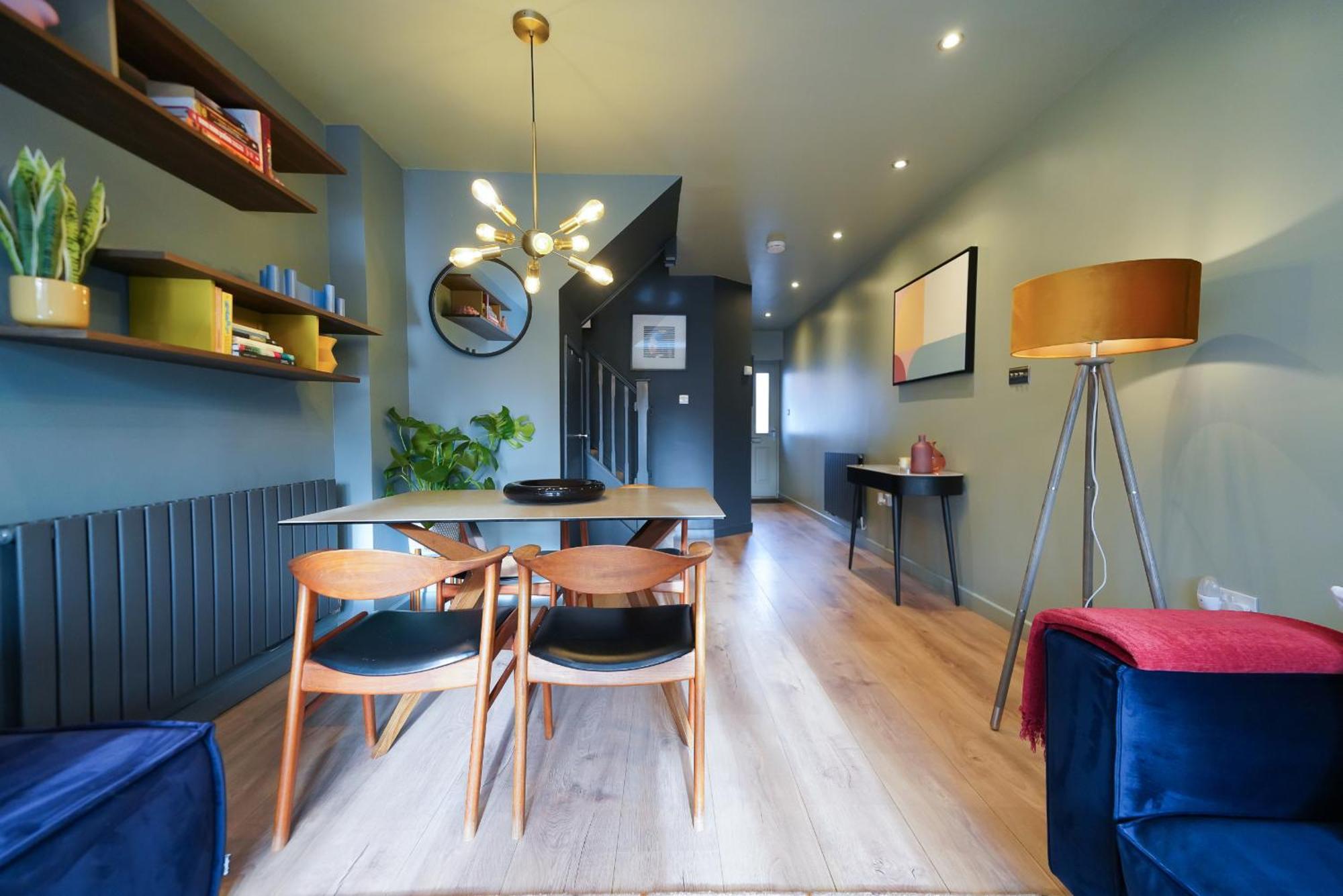 Castle Townhouse Kenilworth - Private Parking - 24 Hr Gym Access - Town Centreアパートメント 部屋 写真
